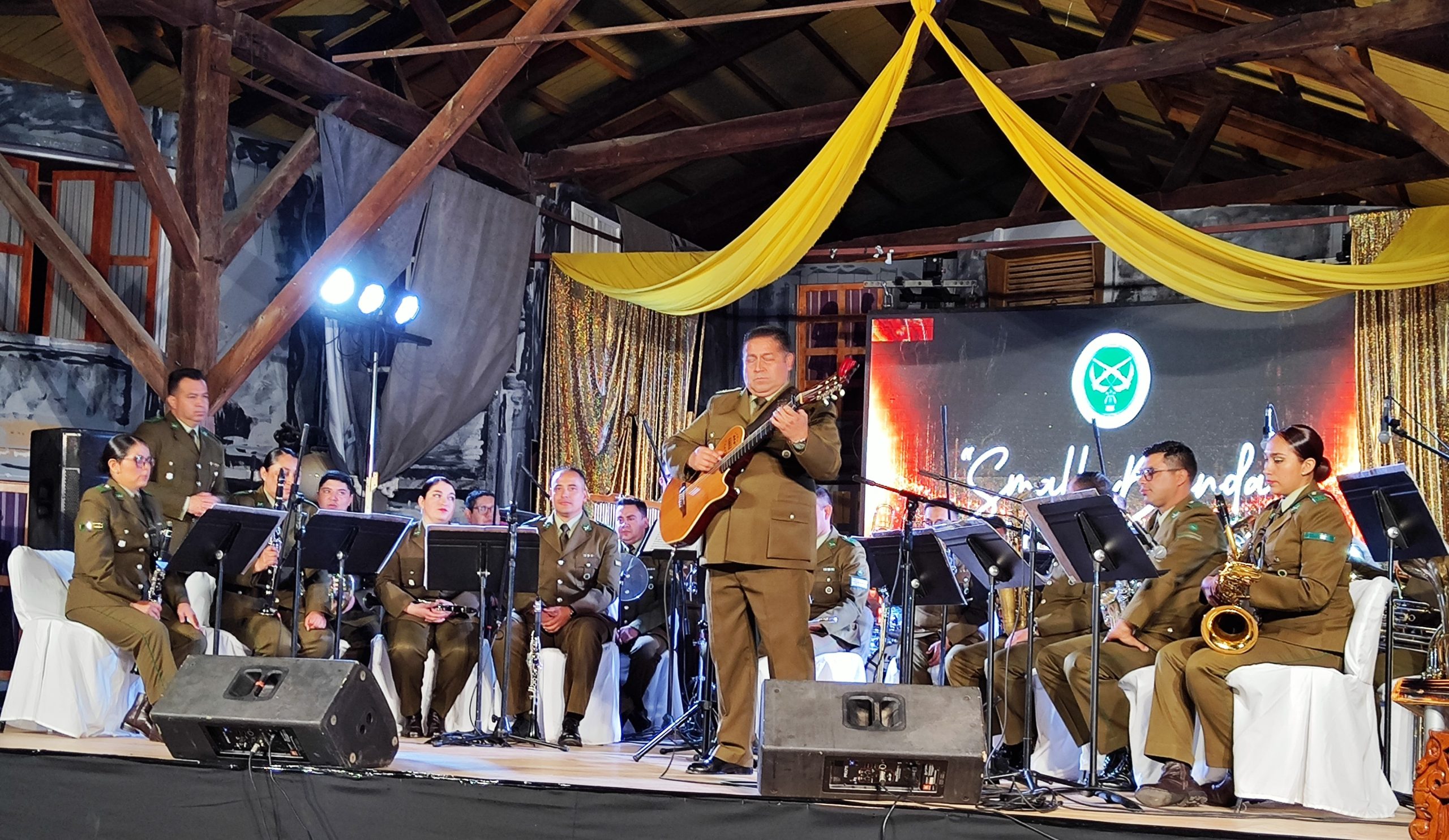 Brillante Presentaci N En Caldera Del Orfe N Nacional De Carabineros De