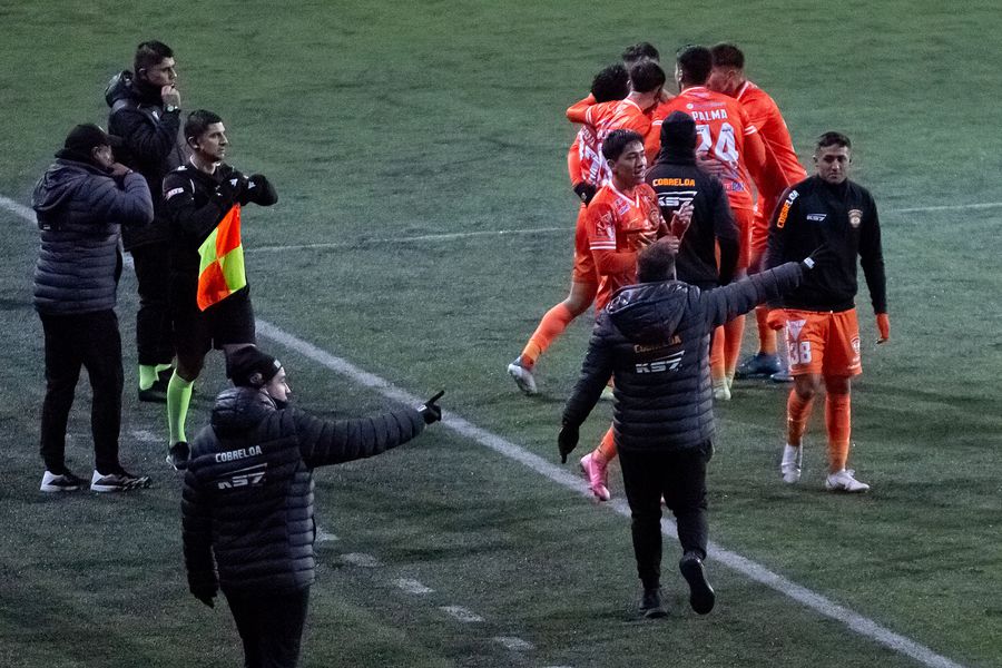 Primera B: Cobreloa Vence A Melipilla Y Se Acerca Al Líder Magallanes ...